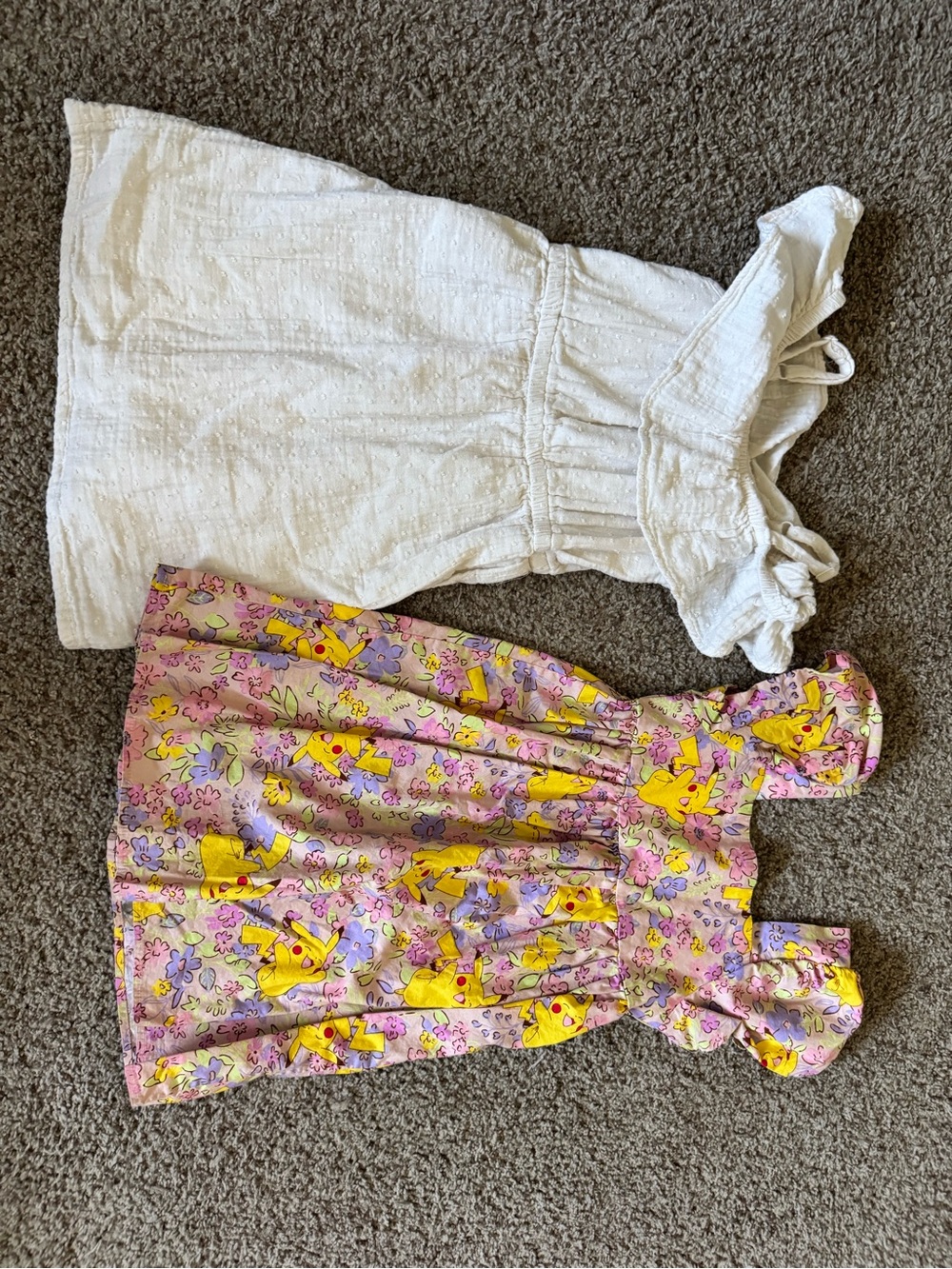 Old Navy Cream Gathered Waist Skirt